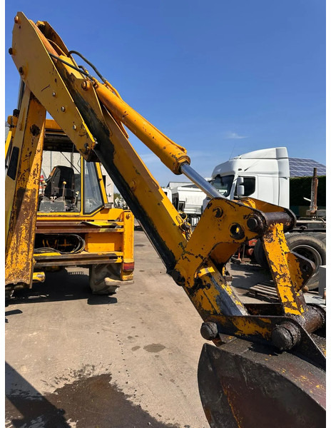 JCB 3CX 4x4 - Backhoe loader: picture 5 JCB 3CX 4x4 - Backhoe loader: picture 5