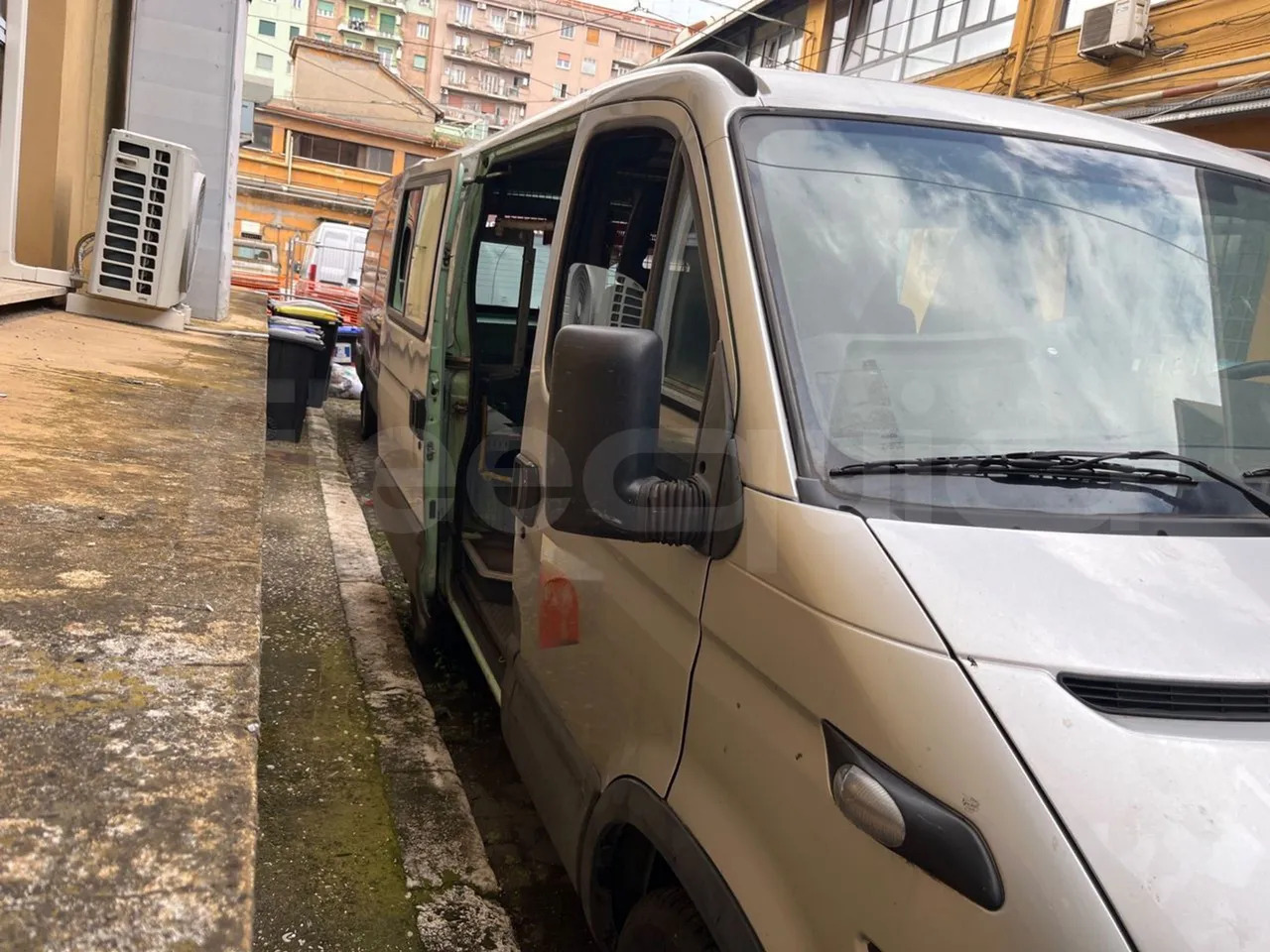 Iveco Daily - Minibus, Passenger van: picture 1 Iveco Daily - Minibus, Passenger van: picture 1