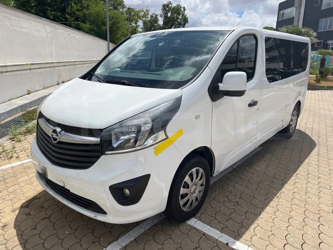 Opel Vivaro - B - Minibus, Passenger van: picture 4 Opel Vivaro - B - Minibus, Passenger van: picture 4