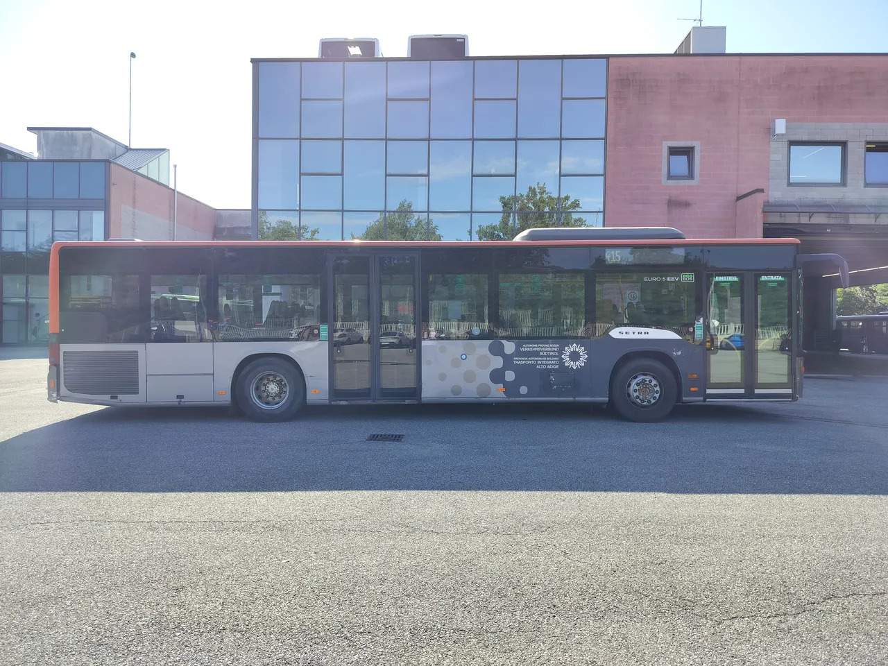 Suburban bus Setra S415: picture 10