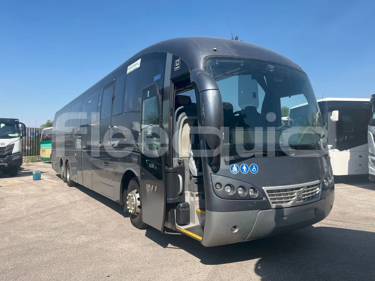 Volvo B12B - Coach: picture 1 Volvo B12B - Coach: picture 1