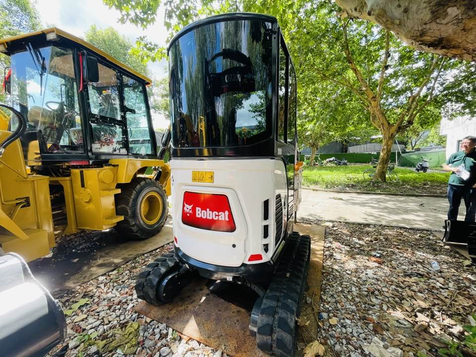 Bobcat 320Z - Skid steer loader: picture 4 Bobcat 320Z - Skid steer loader: picture 4