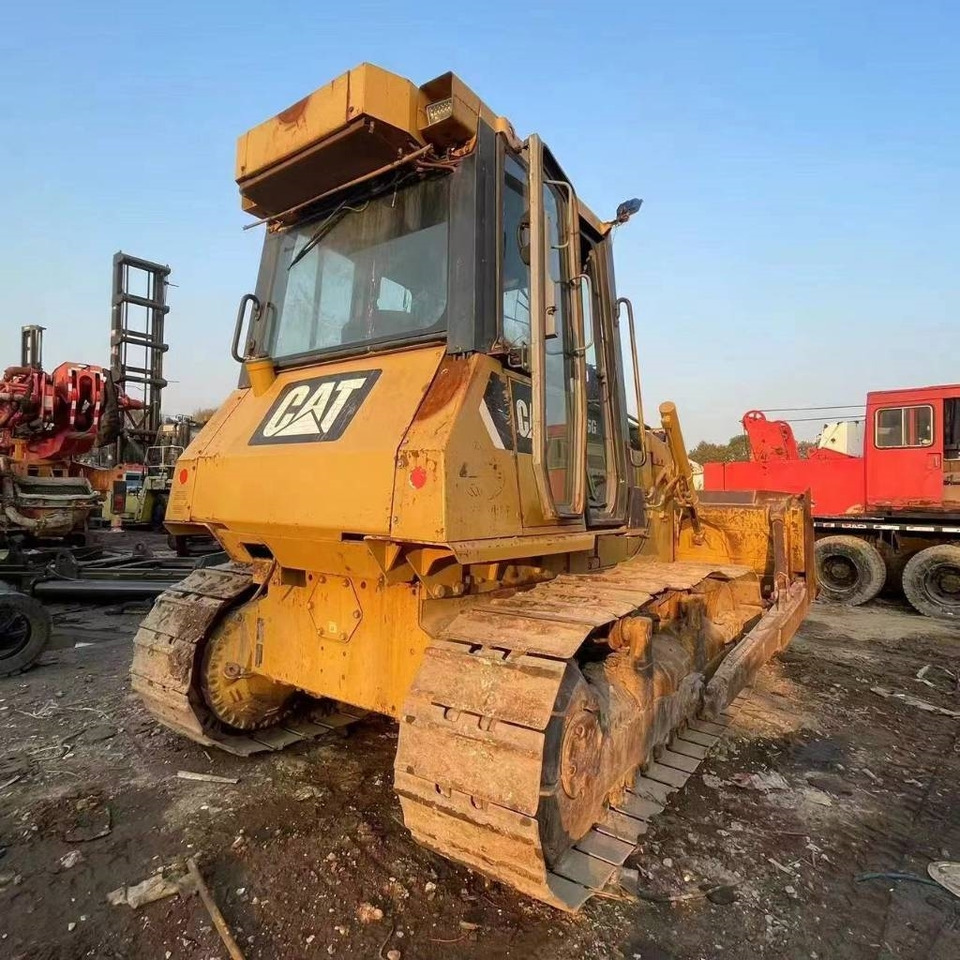 CAT D6G2 XL - Bulldozer: picture 3 CAT D6G2 XL - Bulldozer: picture 3