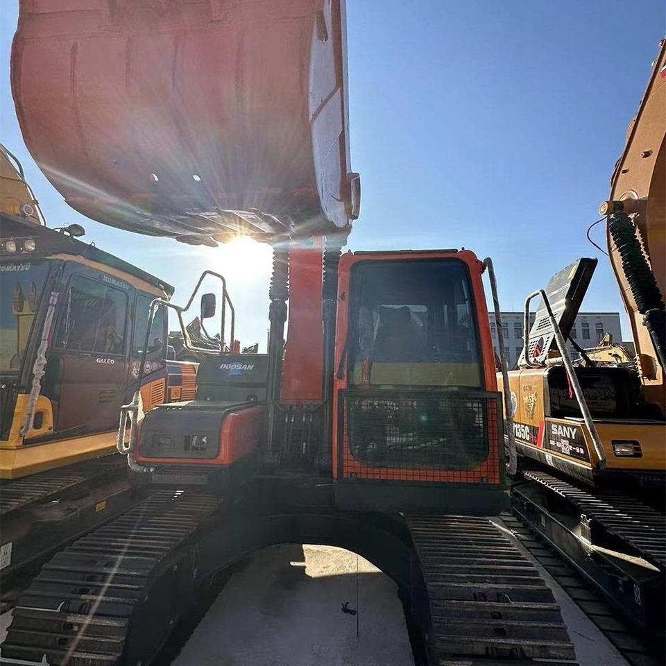 Doosan DX150LC-9C - Crawler excavator: picture 2 Doosan DX150LC-9C - Crawler excavator: picture 2