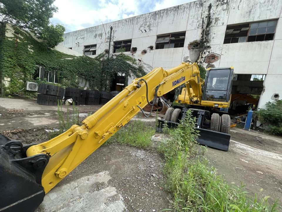Wheel excavator Komatsu PC160LC: picture 16