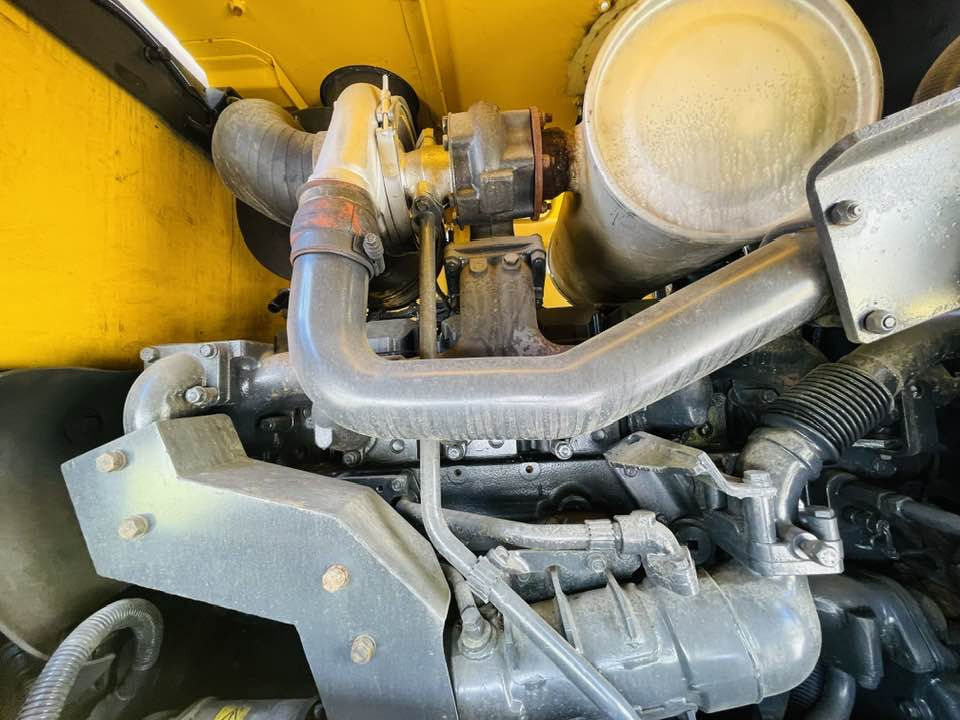 Wheel loader Komatsu WA470: picture 11 Wheel loader Komatsu WA470: picture 11