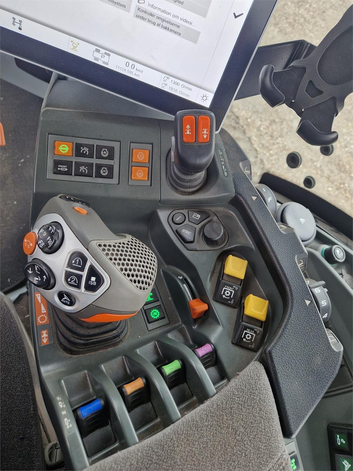 Claas AXION 960 TT - Farm tractor: picture 5 Claas AXION 960 TT - Farm tractor: picture 5