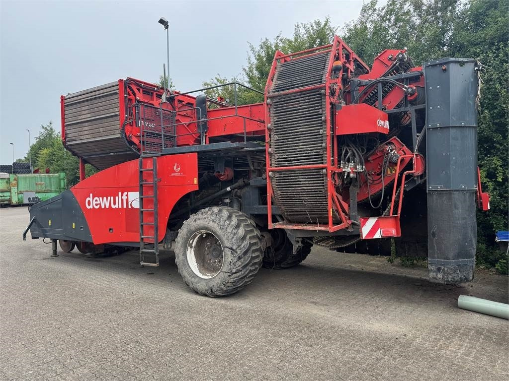 Dewulf R2060 - Potato harvester: picture 1 Dewulf R2060 - Potato harvester: picture 1