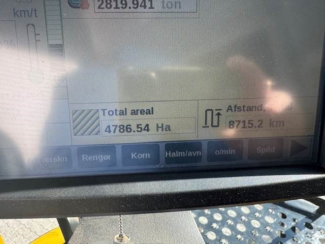 New Holland CR9.90 TIER4 leasing New Holland CR9.90 TIER4: picture 8 New Holland CR9.90 TIER4 leasing New Holland CR9.90 TIER4: picture 8