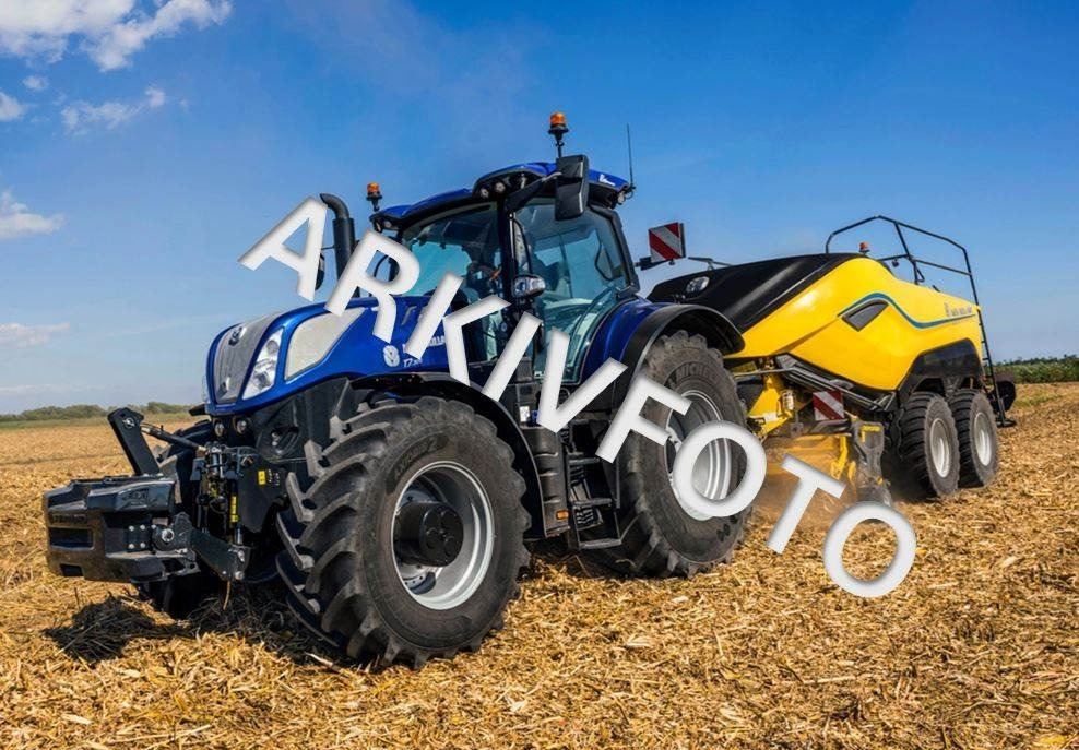 New Holland T7.300 AC NEWG - Farm tractor: picture 1 New Holland T7.300 AC NEWG - Farm tractor: picture 1