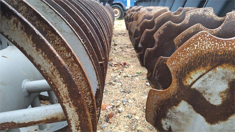 Agro - TOM 4 Meters DISC HARVE - Disc harrow: picture 4 Agro - TOM 4 Meters DISC HARVE - Disc harrow: picture 4