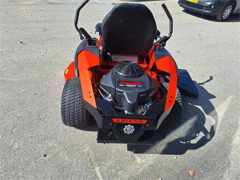 Municipal tractor Ariens IKON XD 52" (132 Cm. Klippe bredde): picture 9
