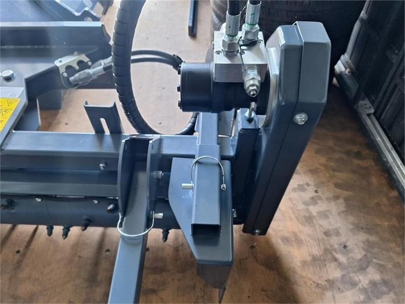 Multione Powerrake - Attachment for Construction machinery: picture 4 Multione Powerrake - Attachment for Construction machinery: picture 4