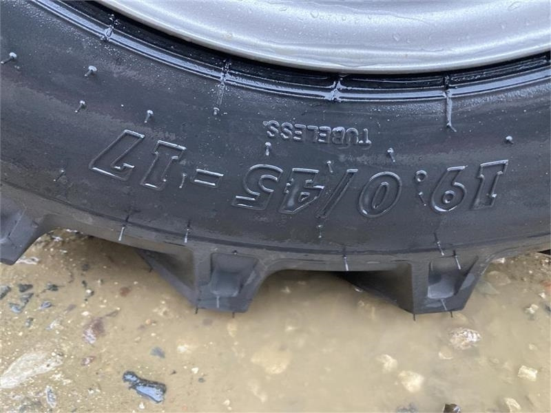 Eurotrac W12F XL lang arm - Wheel loader: picture 5 Eurotrac W12F XL lang arm - Wheel loader: picture 5