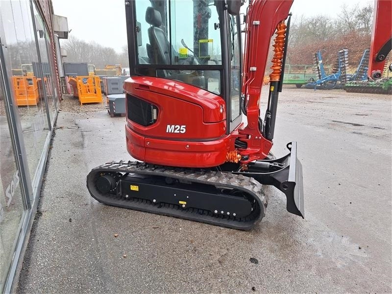 Mole M25  - Mini excavator: picture 3 Mole M25  - Mini excavator: picture 3