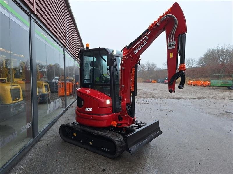 Mole M25  - Mini excavator: picture 2 Mole M25  - Mini excavator: picture 2