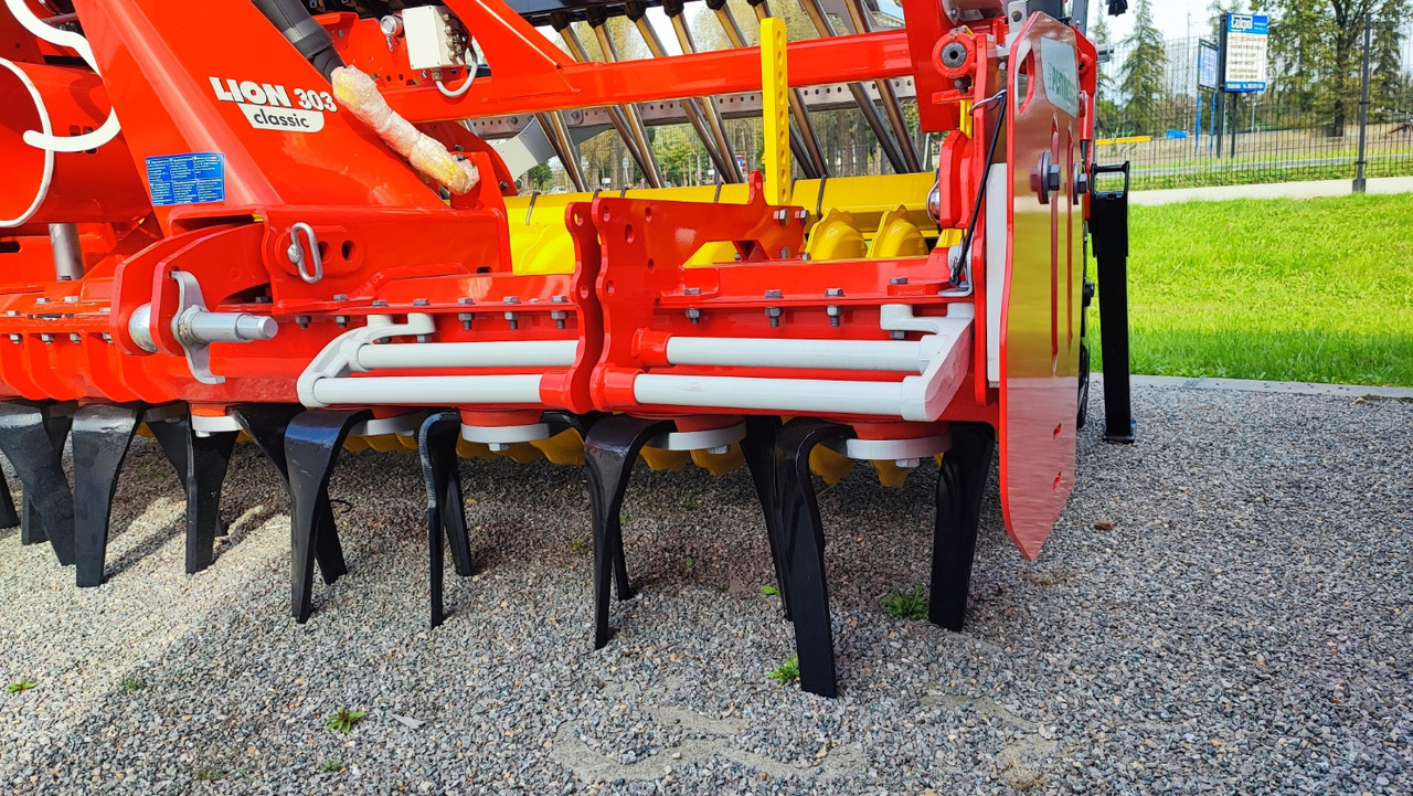 PÖTTINGER Vitasem + Lion 3m - Combine seed drill: picture 3 PÖTTINGER Vitasem + Lion 3m - Combine seed drill: picture 3