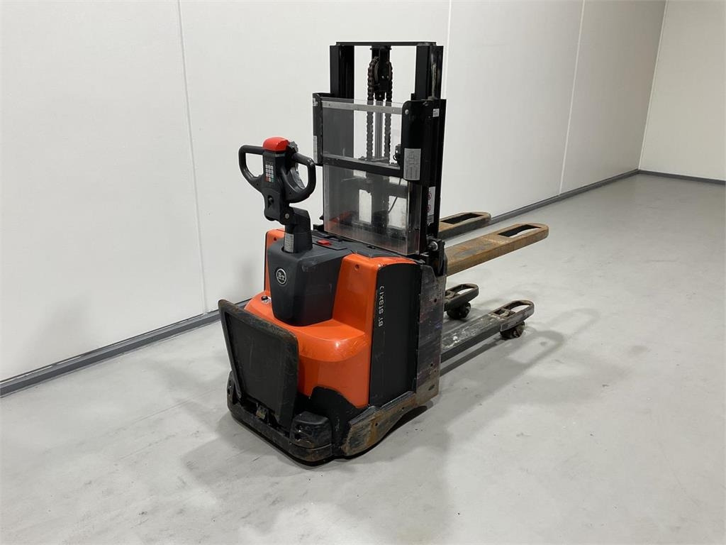 BT SWE200D - Stacker: picture 2 BT SWE200D - Stacker: picture 2