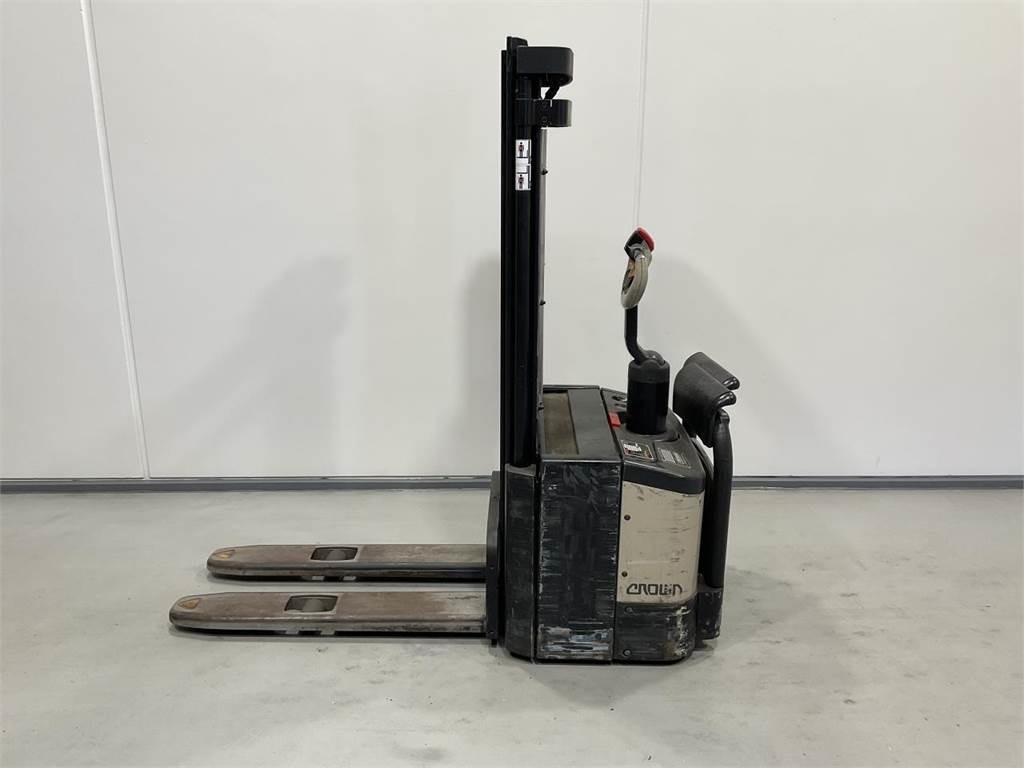Crown WE2300S-1,25 TF - Stacker: picture 3 Crown WE2300S-1,25 TF - Stacker: picture 3