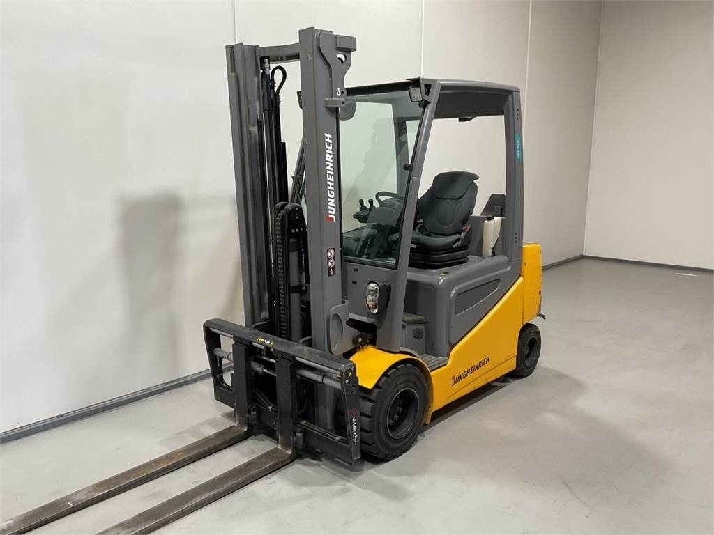 Jungheinrich EFG S30 - Electric forklift: picture 4 Jungheinrich EFG S30 - Electric forklift: picture 4