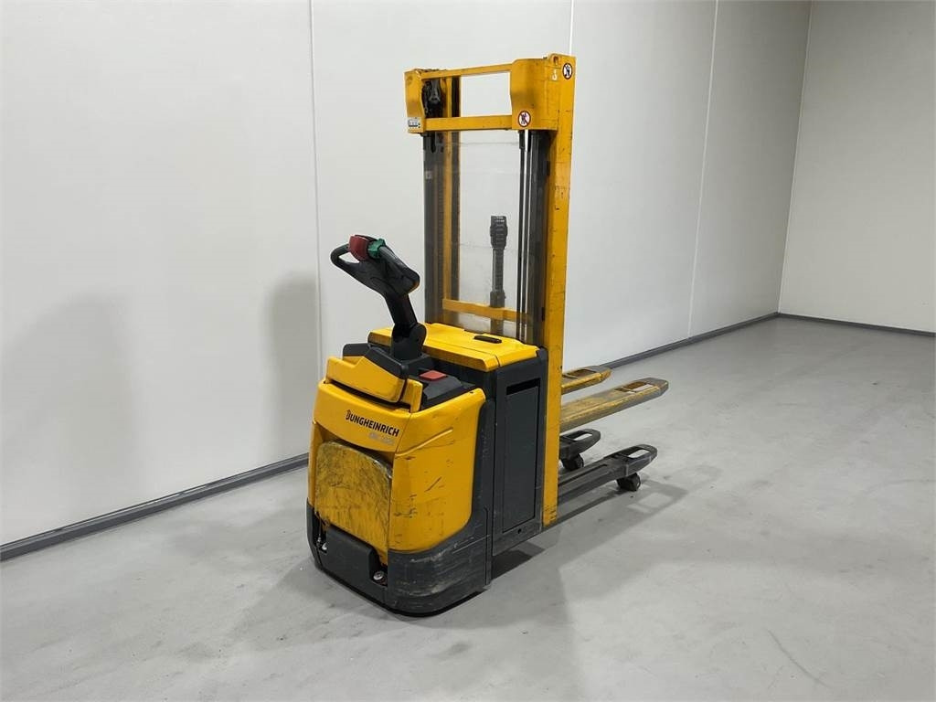 Jungheinrich ERC 212Z  - Stacker: picture 2 Jungheinrich ERC 212Z  - Stacker: picture 2