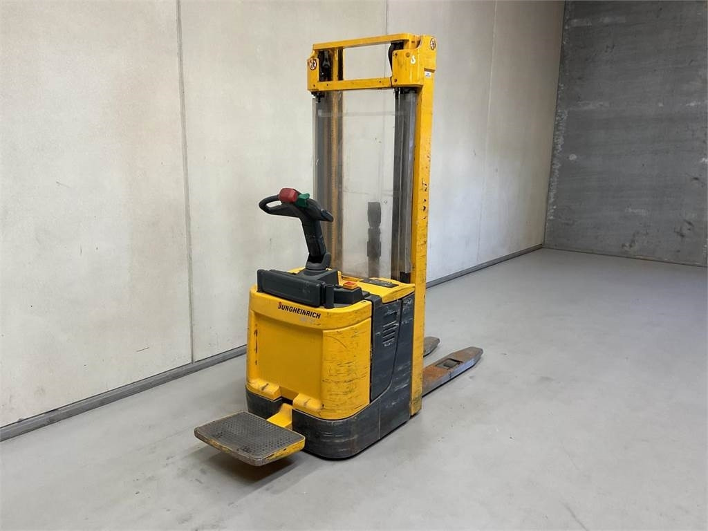 Jungheinrich ERC 214 - Stacker: picture 2 Jungheinrich ERC 214 - Stacker: picture 2