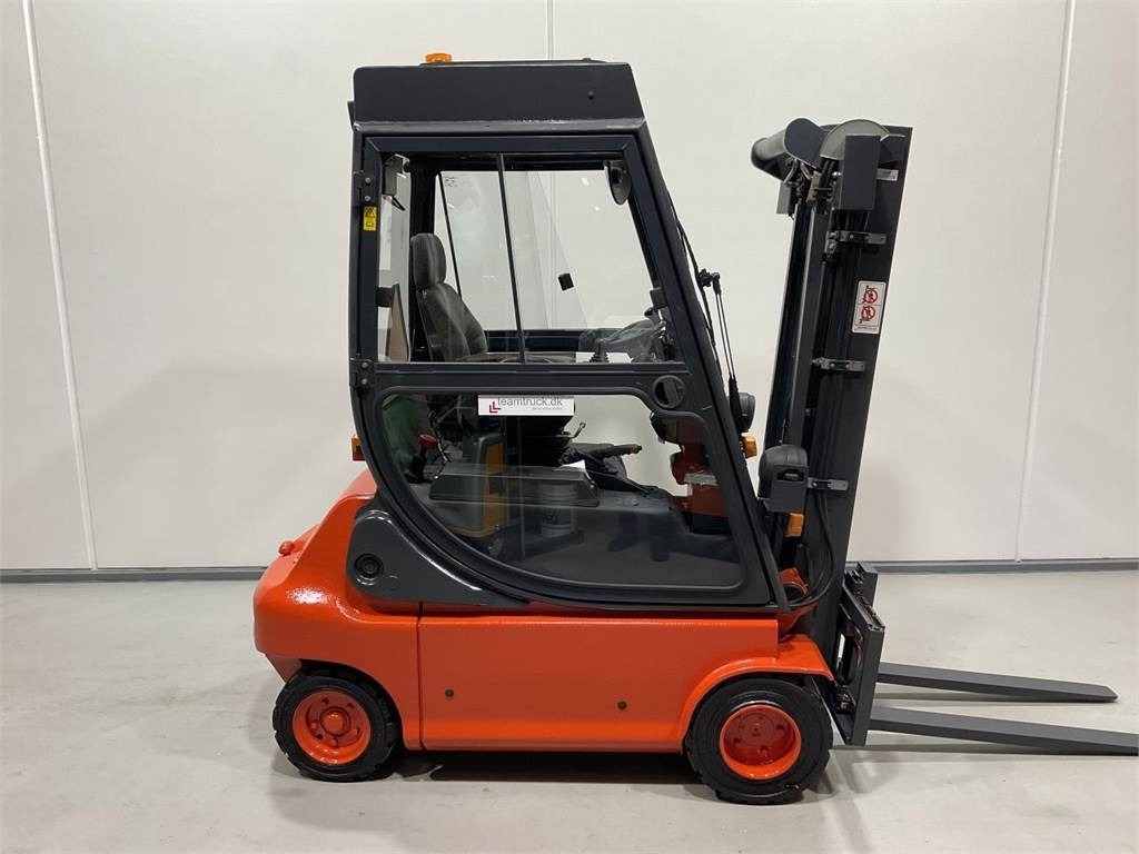 Linde E20P-02 - Electric forklift: picture 1 Linde E20P-02 - Electric forklift: picture 1