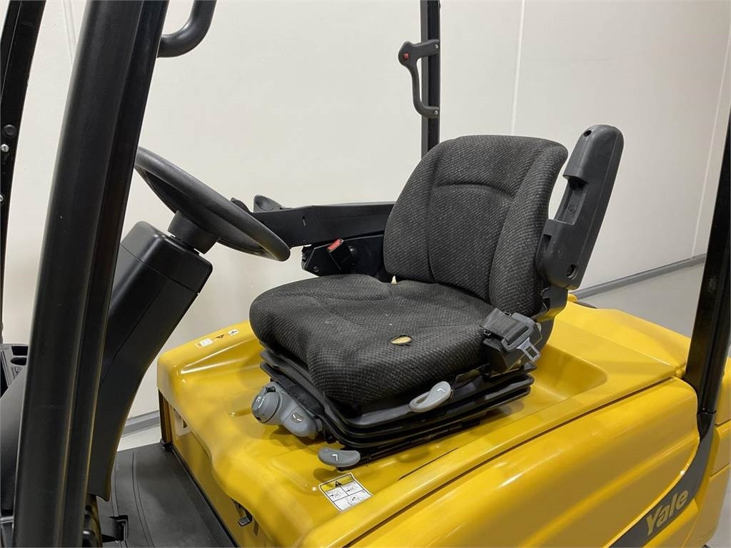 Yale ERP18VF - Electric forklift: picture 5 Yale ERP18VF - Electric forklift: picture 5
