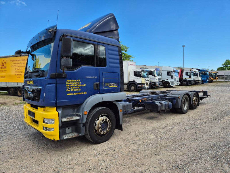 MAN TGM.TGS 26.290 / 6x2/4 // 6 seats // Lift - Container transporter/ Swap body truck: picture 1 MAN TGM.TGS 26.290 / 6x2/4 // 6 seats // Lift - Container transporter/ Swap body truck: picture 1