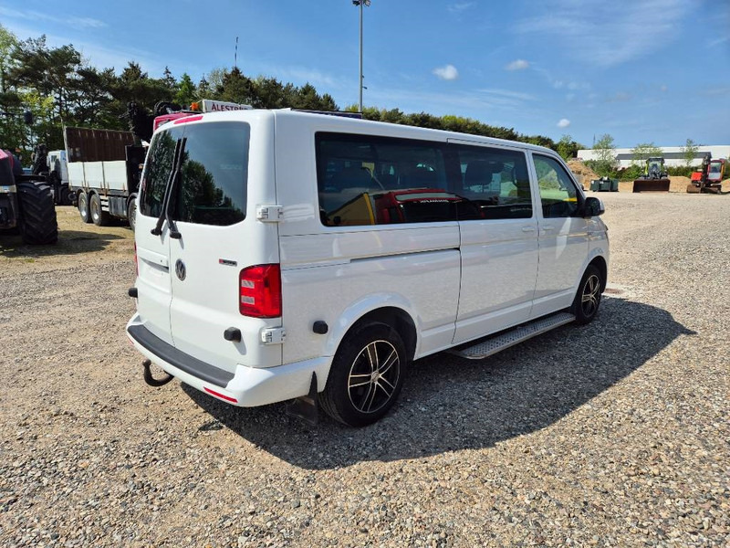 Volkswagen Caravelle 4x4 // 4motion 8(10) person bus Long - Car: picture 5 Volkswagen Caravelle 4x4 // 4motion 8(10) person bus Long - Car: picture 5