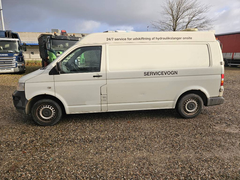 Volkswagen Transporter 1,9 TDi 102 hp - Closed box van: picture 2 Volkswagen Transporter 1,9 TDi 102 hp - Closed box van: picture 2