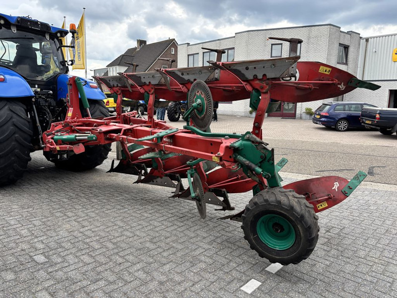 Kverneland LB100 4-Schaar Ploeg met Vorenpakker - Plow: picture 2 Kverneland LB100 4-Schaar Ploeg met Vorenpakker - Plow: picture 2