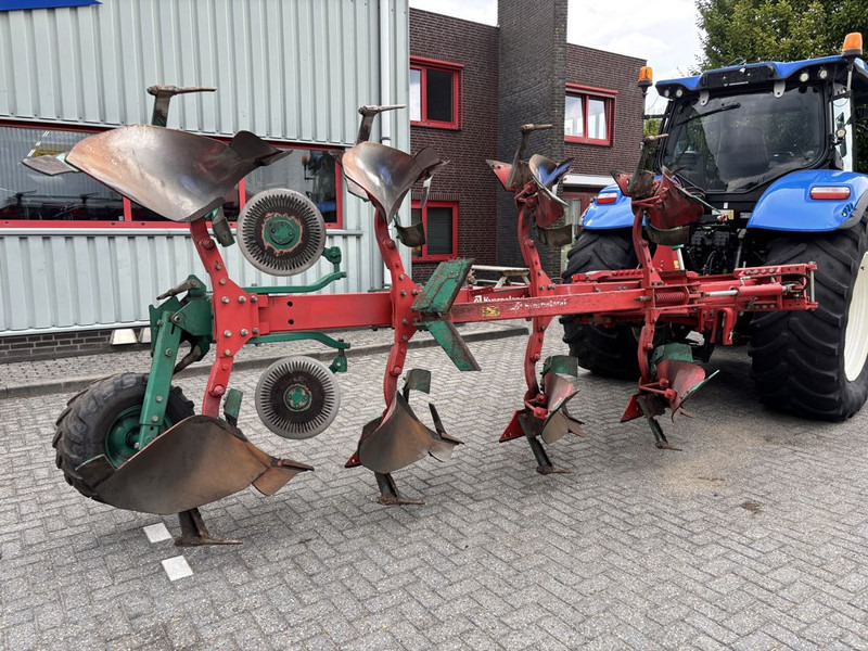 Kverneland LB100 4-Schaar Ploeg met Vorenpakker - Plow: picture 3 Kverneland LB100 4-Schaar Ploeg met Vorenpakker - Plow: picture 3