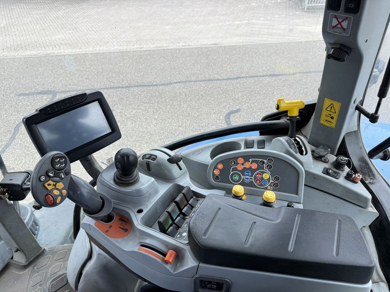 New Holland T7.210 Auto Command leasing New Holland T7.210 Auto Command: picture 9 New Holland T7.210 Auto Command leasing New Holland T7.210 Auto Command: picture 9