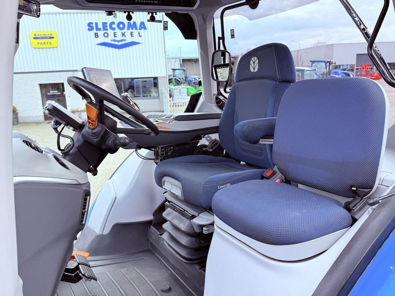 New Holland T7.315HD Auto Command + GPS - Farm tractor: picture 5 New Holland T7.315HD Auto Command + GPS - Farm tractor: picture 5