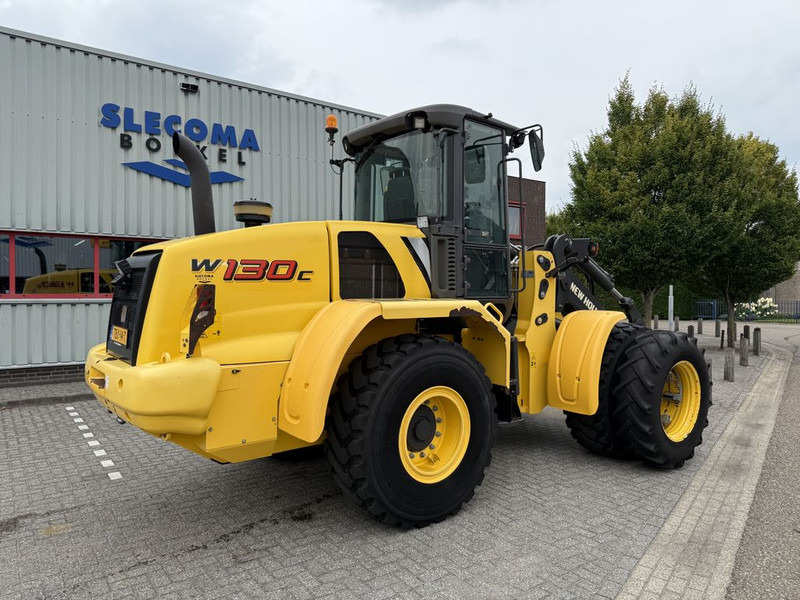 New Holland W130C Tool Carrier - Wheel loader: picture 3 New Holland W130C Tool Carrier - Wheel loader: picture 3