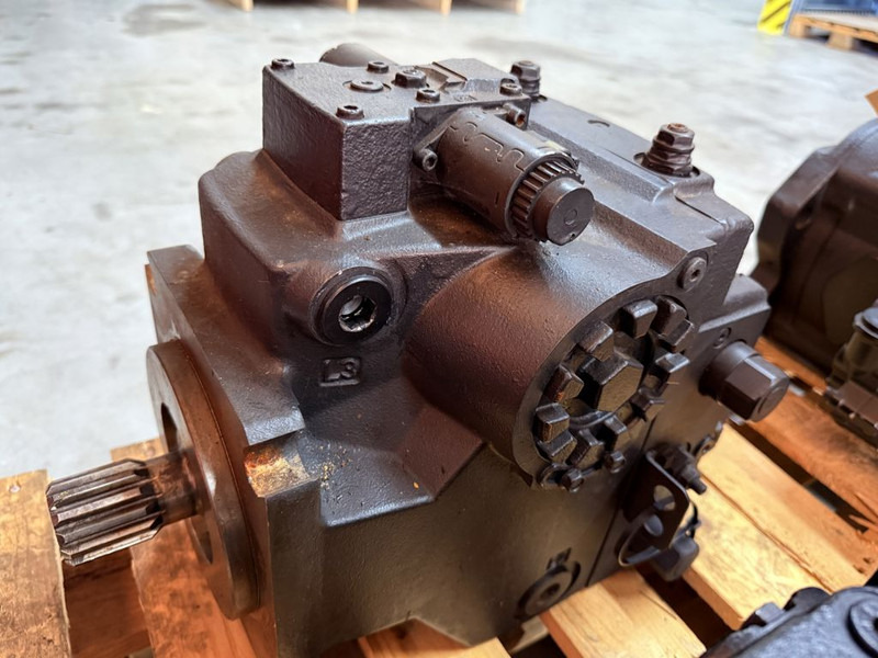 Sauer Danfoss H1P147R Piston Pump 83005011 - Spare parts for Construction machinery: picture 1 Sauer Danfoss H1P147R Piston Pump 83005011 - Spare parts for Construction machinery: picture 1