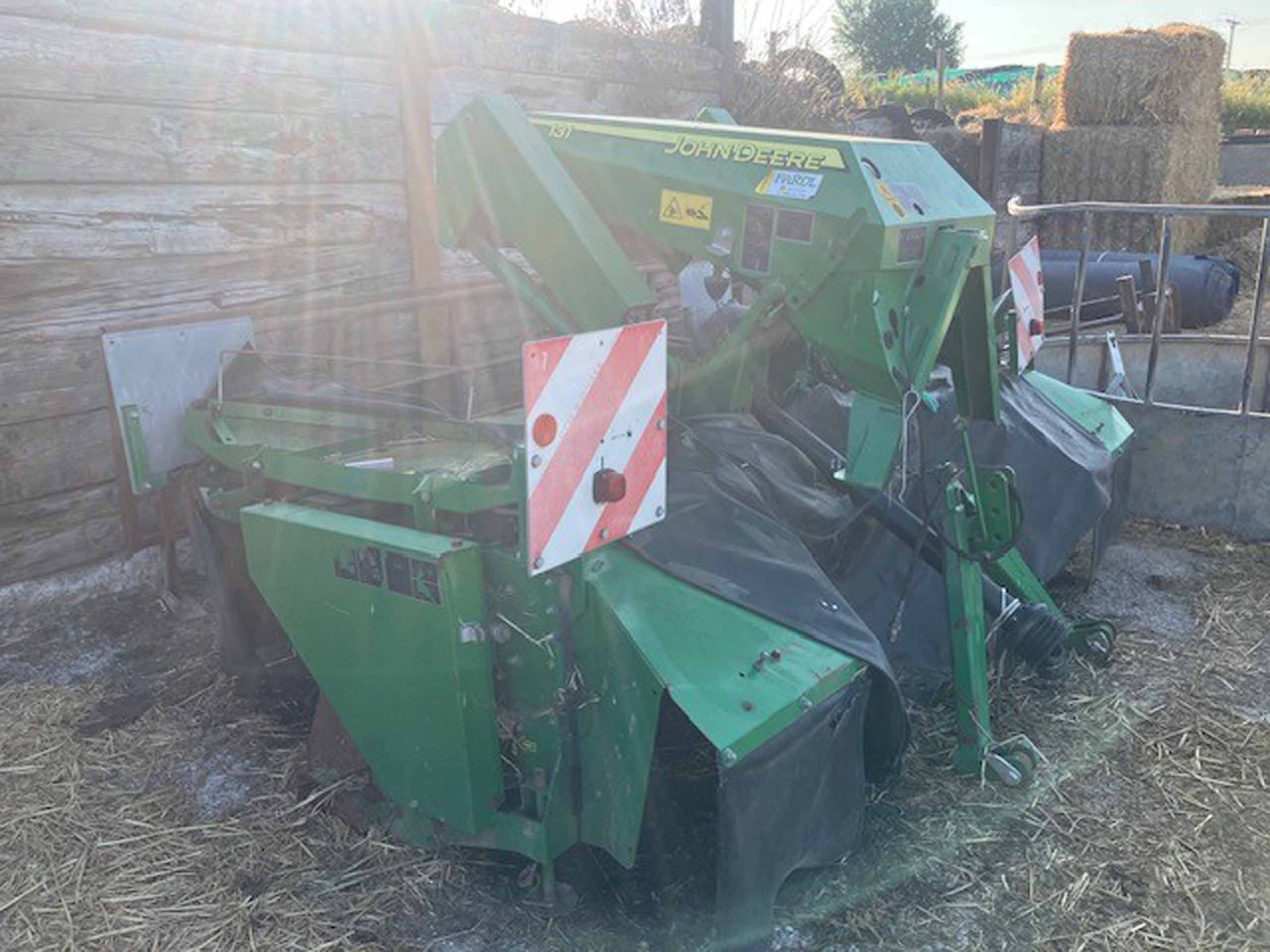 John Deere 131 - Tedding equipment: picture 2 John Deere 131 - Tedding equipment: picture 2