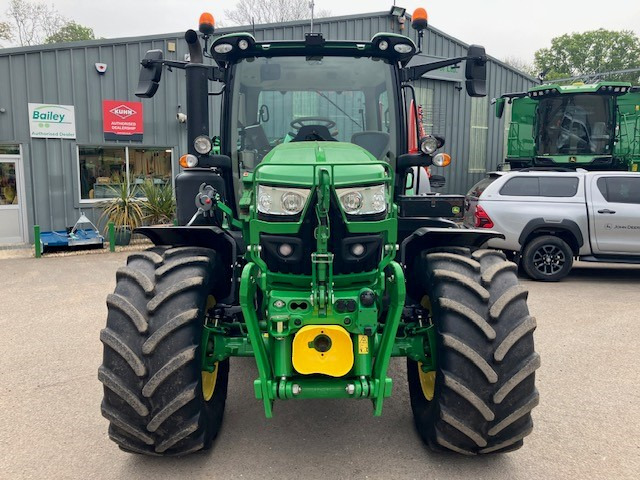 John Deere 6R 150 - Farm tractor: picture 4 John Deere 6R 150 - Farm tractor: picture 4