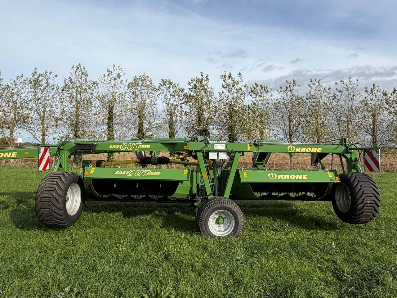 Krone Easy Cut 6210CV - Tedding equipment: picture 4 Krone Easy Cut 6210CV - Tedding equipment: picture 4