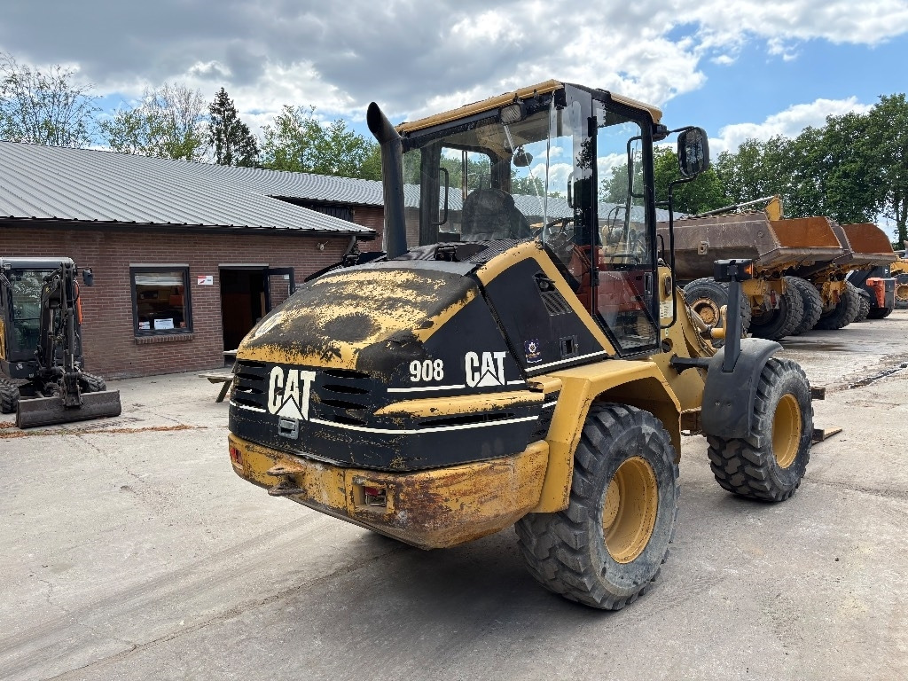 CAT 908  - Wheel loader: picture 4 CAT 908  - Wheel loader: picture 4