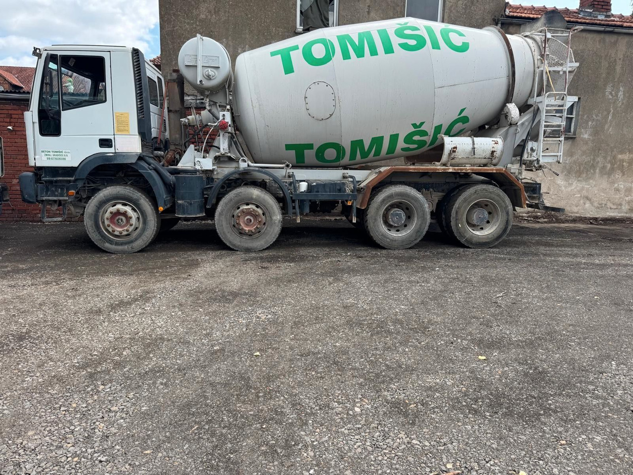 Iveco 410 EH 420 8X4 10m³ - Concrete mixer truck: picture 1 Iveco 410 EH 420 8X4 10m³ - Concrete mixer truck: picture 1