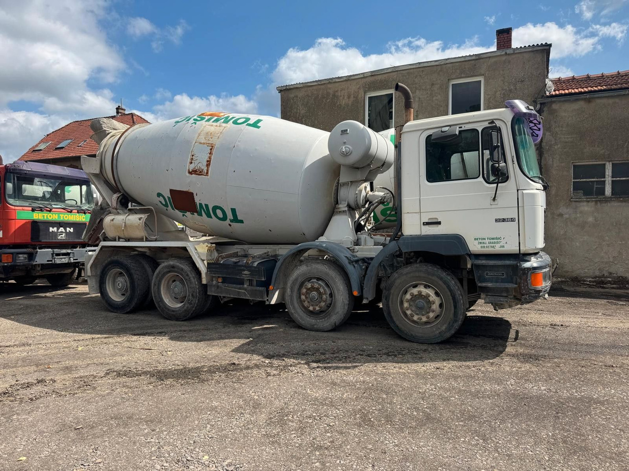 MAN 32.364 8x4 10m³ - Concrete mixer truck: picture 4 MAN 32.364 8x4 10m³ - Concrete mixer truck: picture 4