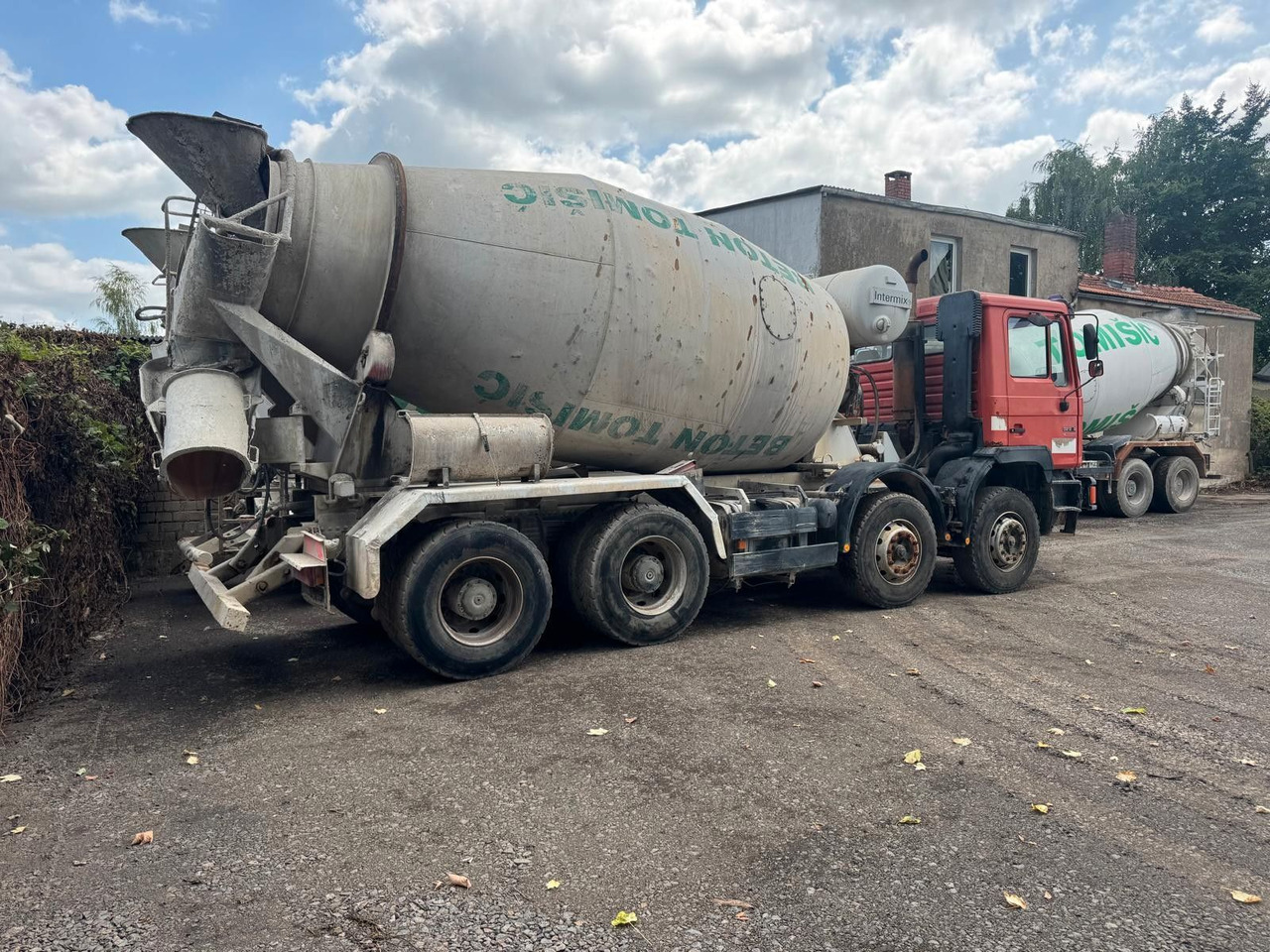MAN 32.372 8x4 10m³ - Concrete mixer truck: picture 2 MAN 32.372 8x4 10m³ - Concrete mixer truck: picture 2