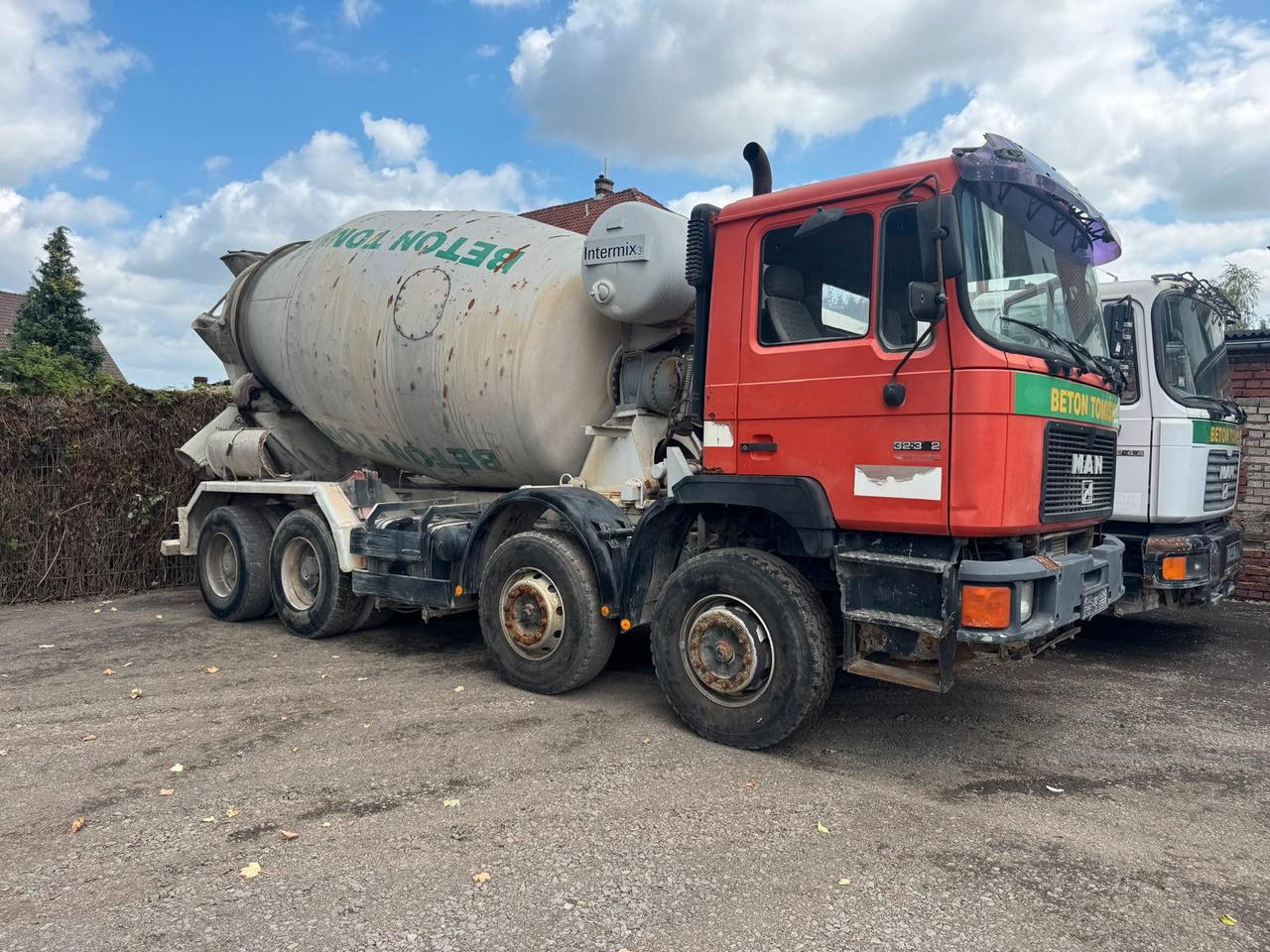 MAN 32.372 8x4 10m³ - Concrete mixer truck: picture 1 MAN 32.372 8x4 10m³ - Concrete mixer truck: picture 1