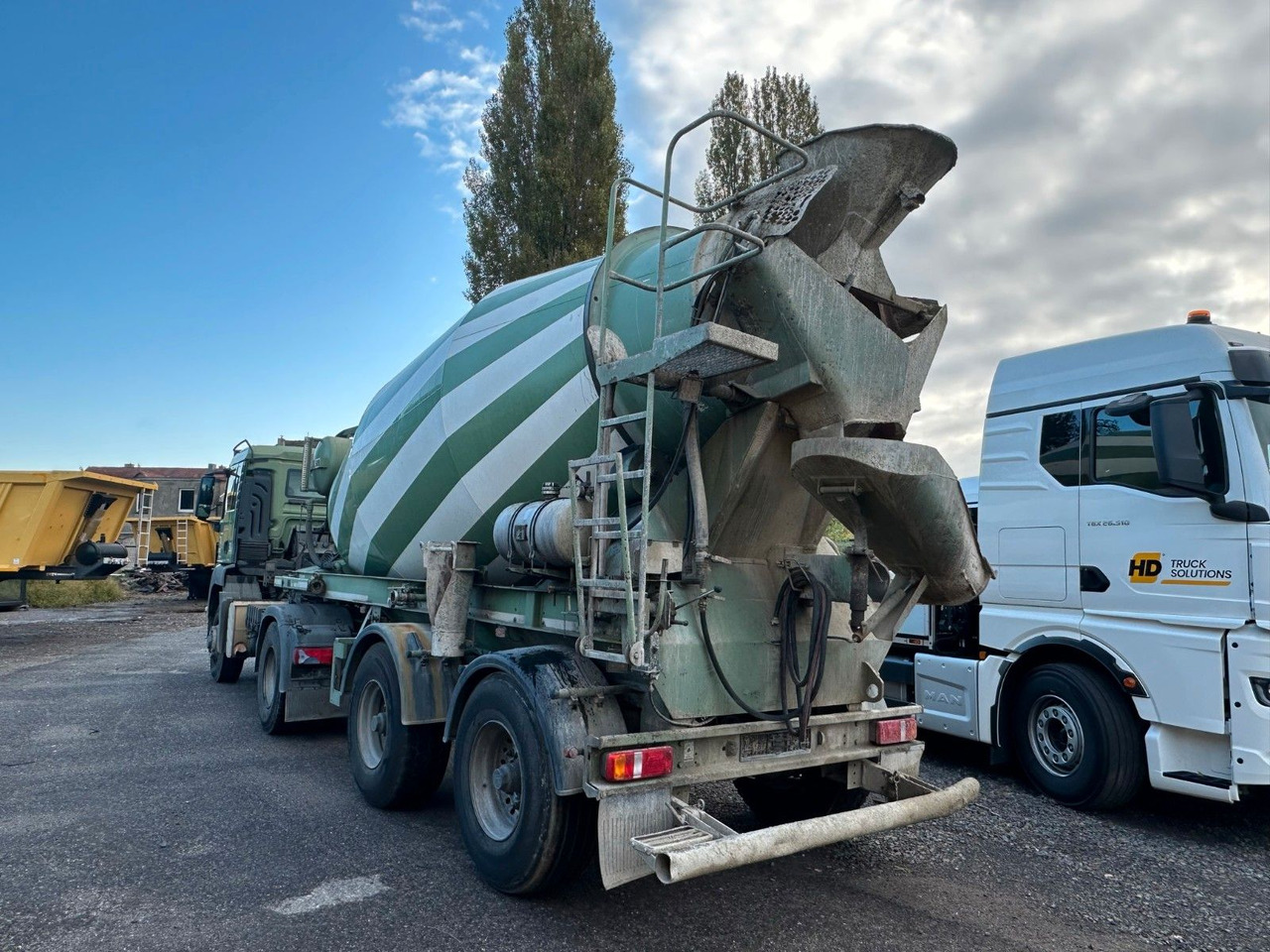 MAN TGS 18.400 Betomischer Auflieger 2Achs Liebherr - Concrete mixer truck: picture 2 MAN TGS 18.400 Betomischer Auflieger 2Achs Liebherr - Concrete mixer truck: picture 2