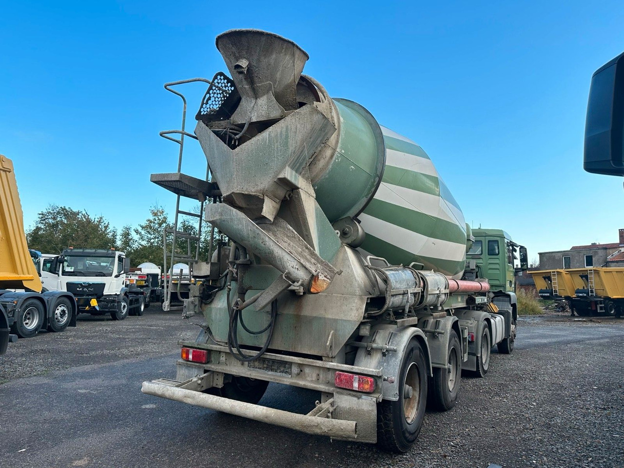 MAN TGS 18.400 Betomischer Auflieger 2Achs Liebherr - Concrete mixer truck: picture 3 MAN TGS 18.400 Betomischer Auflieger 2Achs Liebherr - Concrete mixer truck: picture 3
