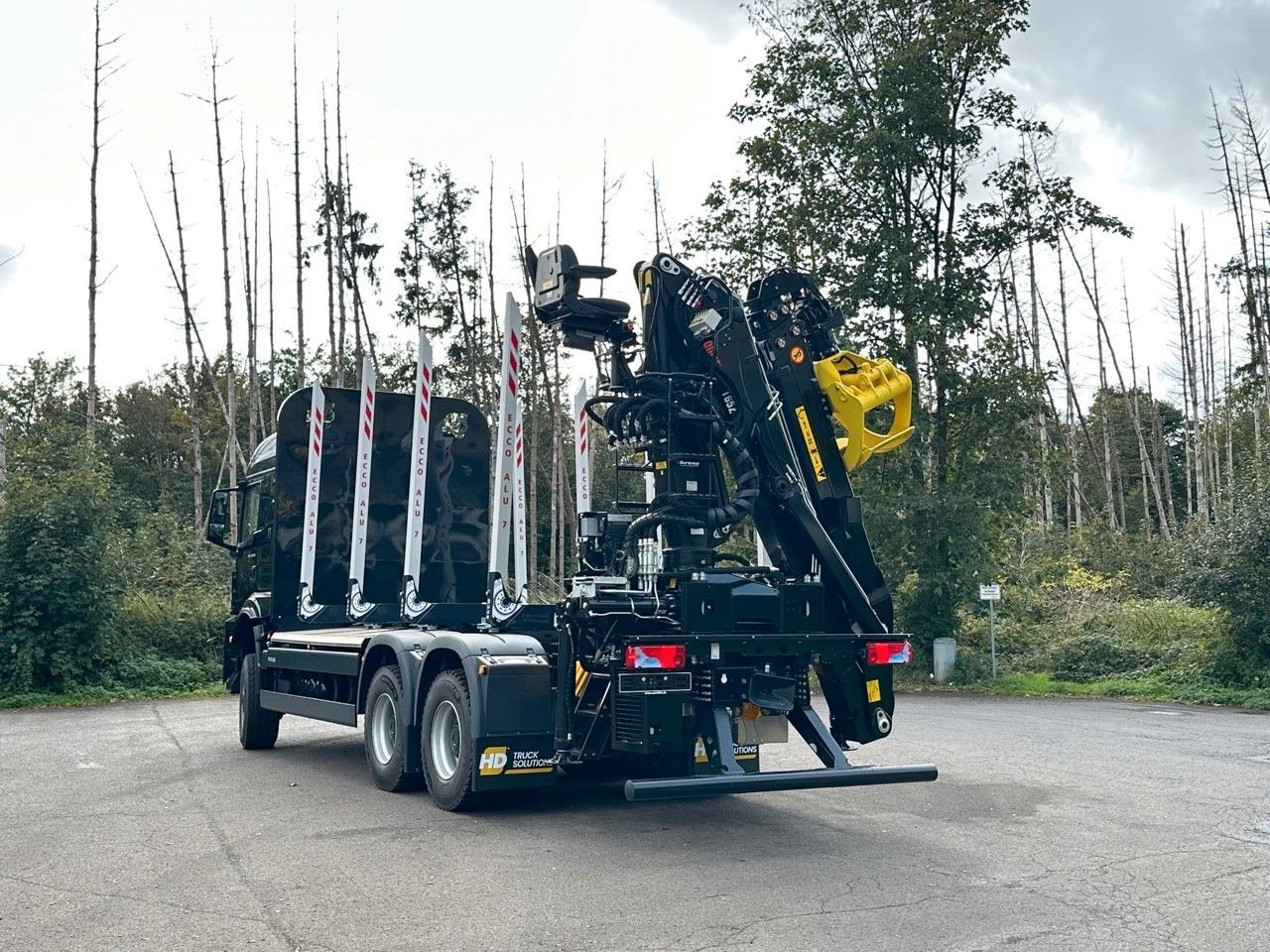 MAN TGS 33.520 6X6 Euro6e LogLift 165 Z - Timber truck, Crane truck: picture 3 MAN TGS 33.520 6X6 Euro6e LogLift 165 Z - Timber truck, Crane truck: picture 3