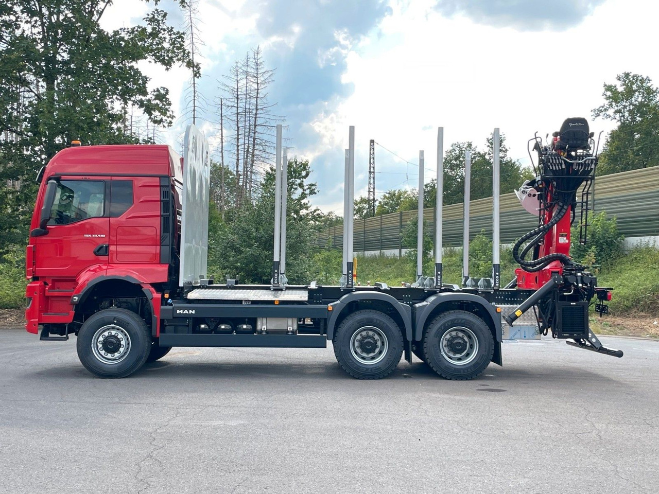 MAN TGS 33.520 6X6 Euro6e Radstand 3900mm EPSILON - Timber truck, Crane truck: picture 3 MAN TGS 33.520 6X6 Euro6e Radstand 3900mm EPSILON - Timber truck, Crane truck: picture 3