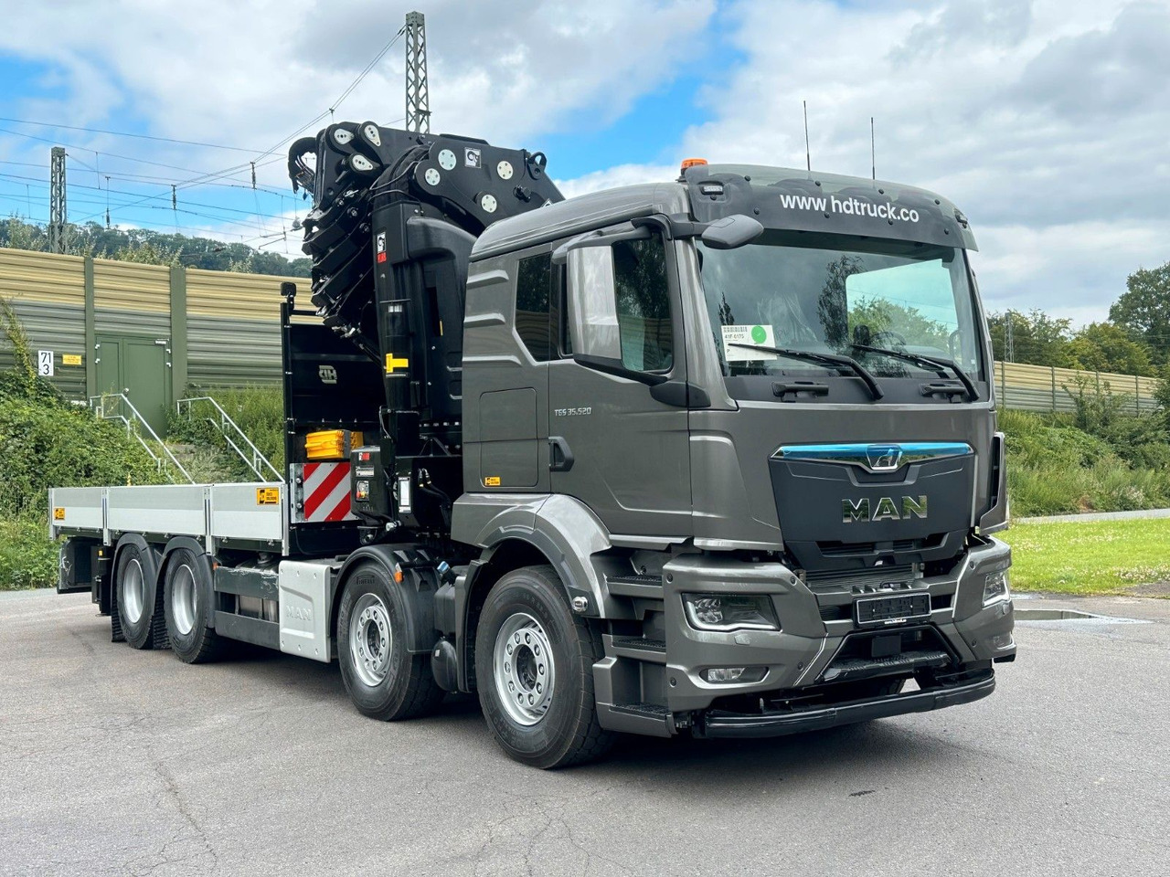 Dropside/ Flatbed truck, Crane truck MAN TGS 35.520 8x4 BL HIAB X-HiPro858E-8 & Jib150x-6: picture 9
